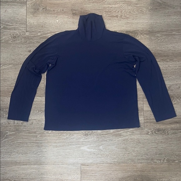 Eileen fisher 100% silk navy blue turtle neck size medium - Picture 2 of 6